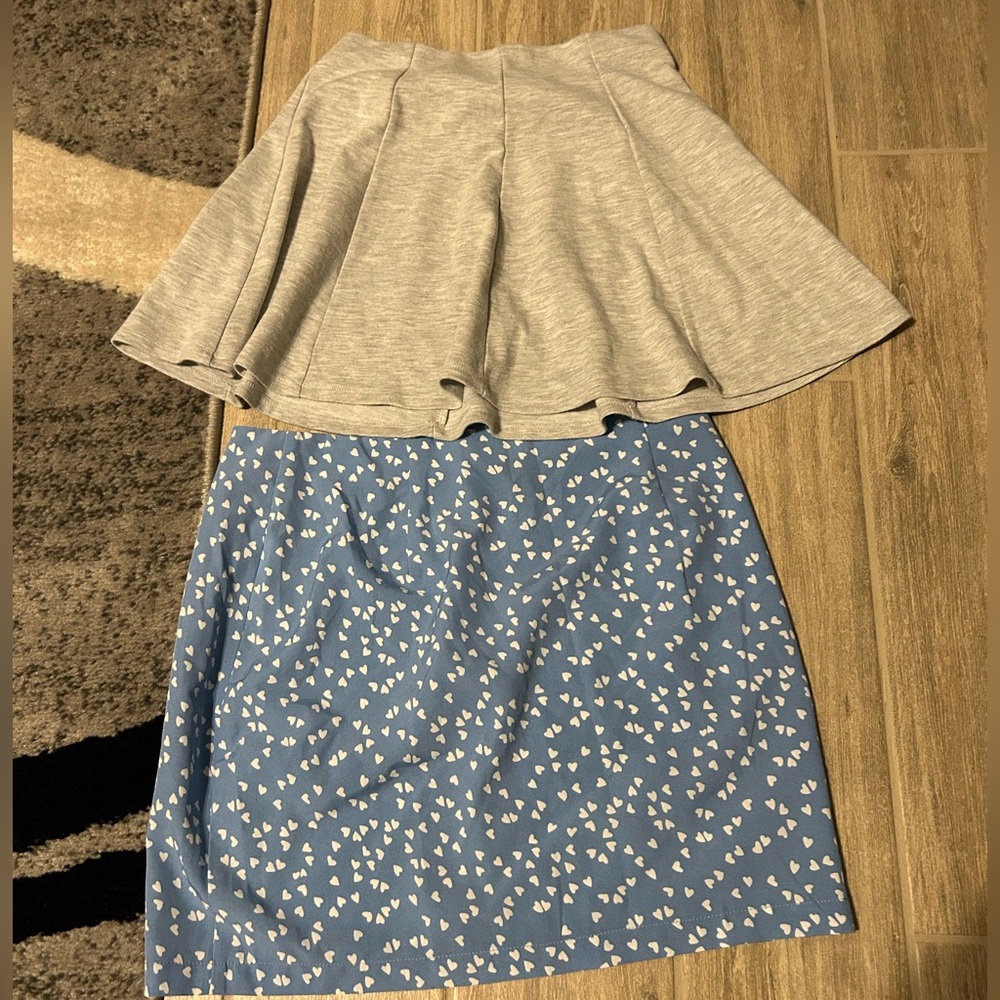 Skirt bundle blue heart SHEIN M and forever 21 grey skater Aline skirt S
